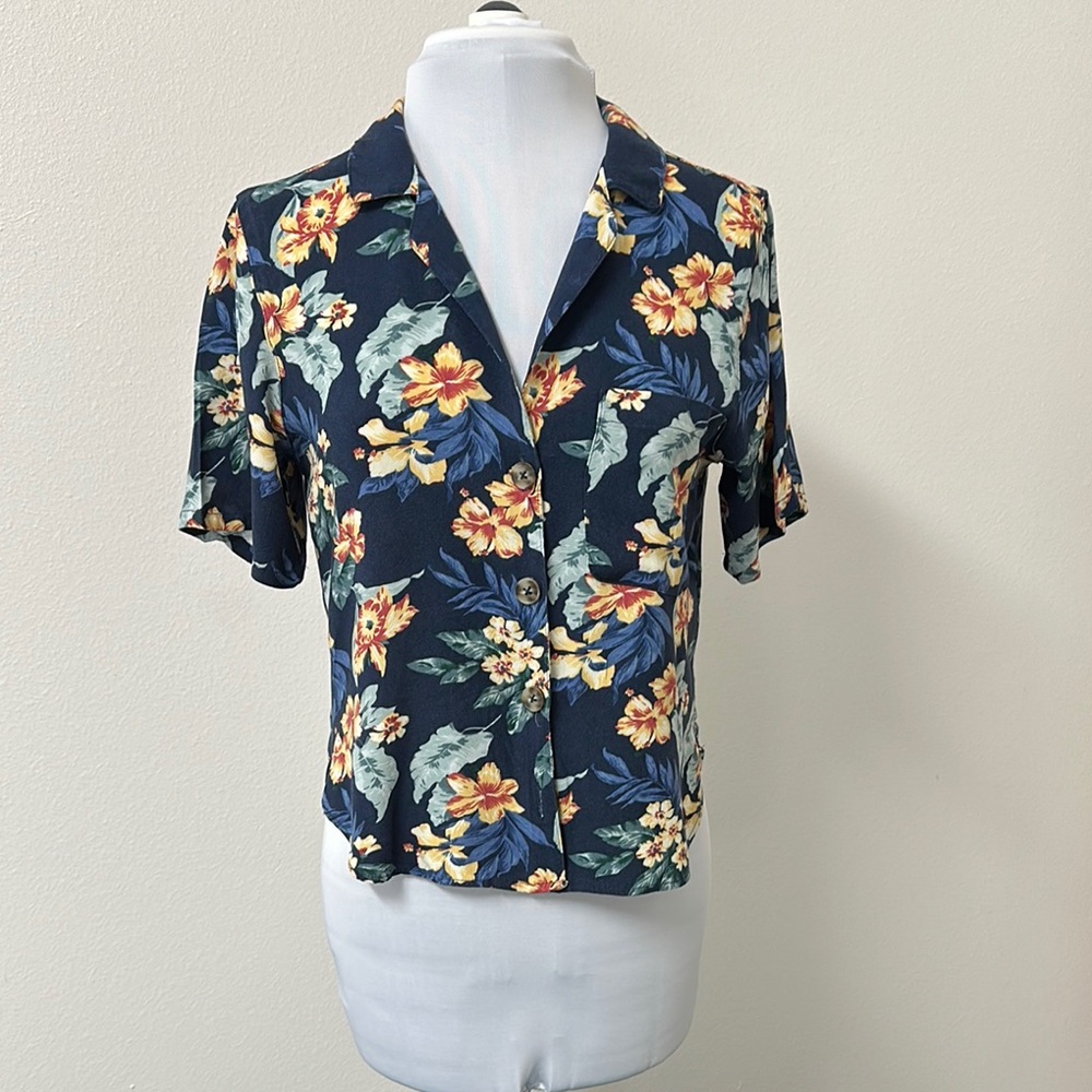 Abercrombie & Fitch Blue and Orange Short Sleeve Button Down Shirt